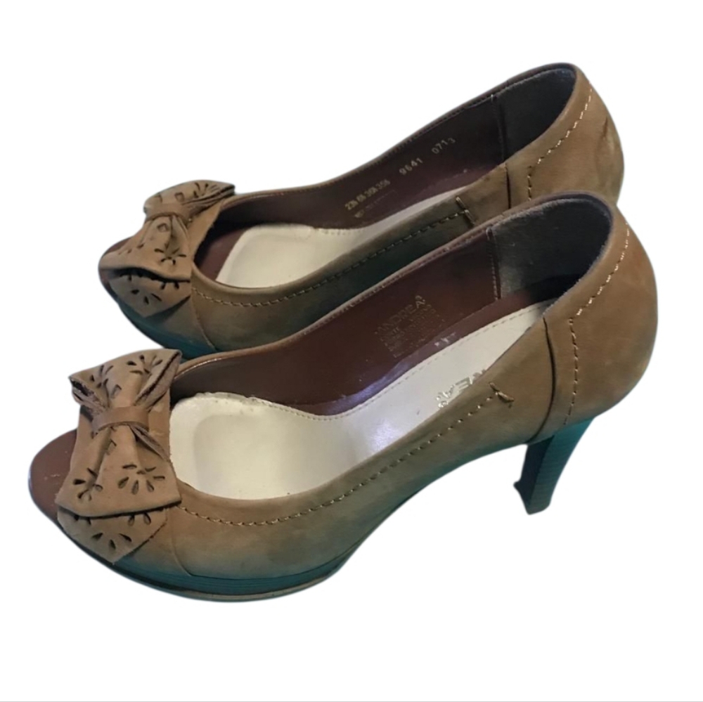 ANDREA FENZI Brown Peep-Toe Heels with Bow